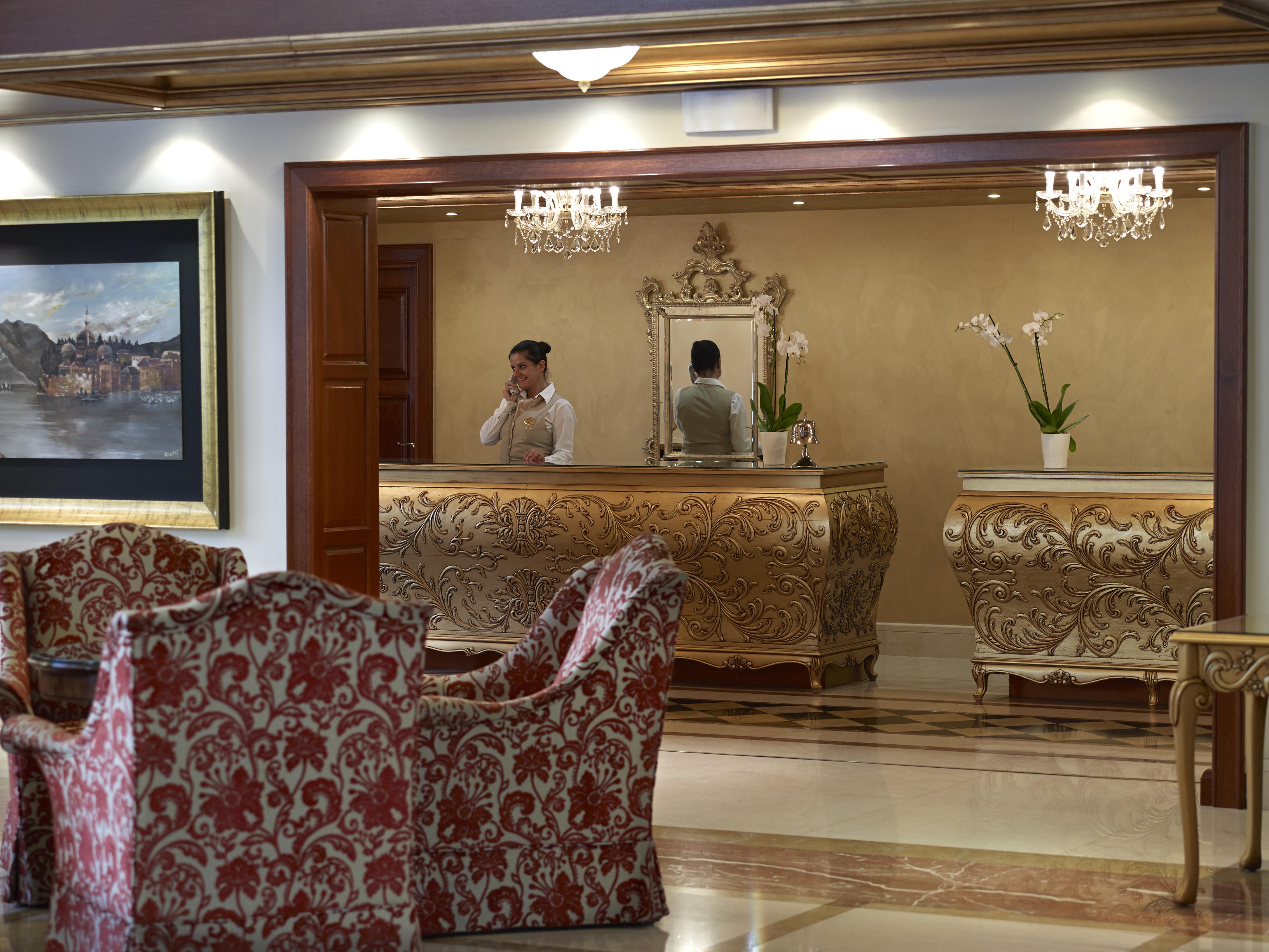 Grand Serai Congress And Spa Ioannina Exterior foto The lobby of the hotel